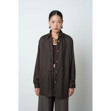 Orfeonegro Kadın Kahverengi Düz Altın Düğme Detaylı Oversize Tesettür Gömlek