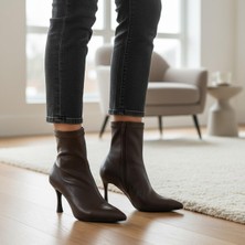 Ispartalılar 564FD Günlük Fermuarlı Kadın Topuklu Bot Ayakkabı İnce Topuk Klasik Topuklu Bot