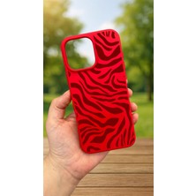 Vip Case iPhone 13/14 -Kırmızı Zebra Desenli Silikon Darbe Emici Klasik Korumalı Rubber KILIF277