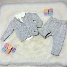 Bebe Yaka Bodylı Armalı Örgü Detaylı Triko Üçlü Alt Üst Takım - ANG1414-GRI-9 - 12 Ay Gri