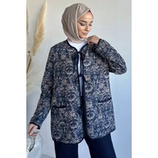 Julude Ön Bağlamalı Kapitoneli Desenli Tesettür Ceket P-00018988