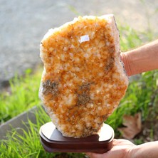 Taş Sandığı Doğal Sitrin Taşı Jeot Kütle (Ahşap Kaideli) – 35 cm x 25 cm – 6100 gr