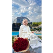 Touche Bağlama Detaylı Saten Elbise Krem