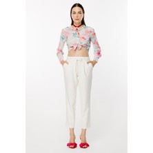 Accort Beli Lastik ve Ip Detaylı Pantolon-Kemık