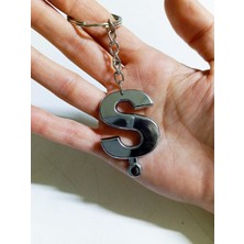 MCM Group Ş Harfi Plastik Krom Kaplama Anahtarlık- Harf Çanta Süsü