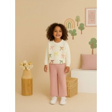 Fiyonk Aplikeli Triko Kız Çocuk Takımı – Bisiklet Yaka Kazak & Triko Pantolon