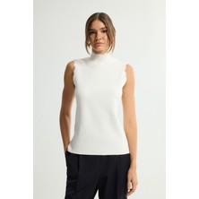 Love My Body Kolsuz Dik Yaka Triko Bluz Kemik 115L9633000