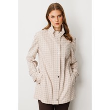 Ekol Kadın Büyük Beden Beli Lastikli Kazayağı Desenli Trenç 7541 Kum