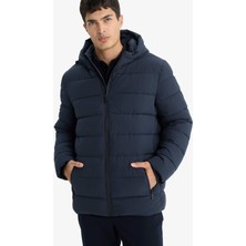 DeFacto Sıcak Tutan Su İtici Slim Fit Dar Kesim Astarlı Kapüşonlu Fermuarlı Cepli Dolgulu Mont R0216AZ25AU