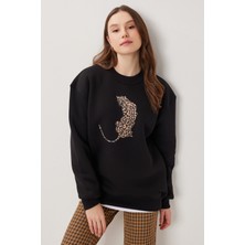 Happiness İstanbul Leopar Baskılı Oversize Şardonlu Örme Sweatshirt LMC0078 Siyah