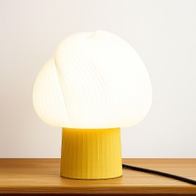 LayerForge Spiral Tasarımlı Modern Masa Lambası – E27 Uyumlu Dekoratif Gece Lambası | Kablolu Enerji Tasarruflu LED Aydınlatma