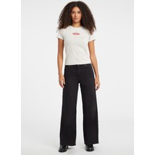 Guess Jeans Yuvarlak Yaka Baskılı Çok Renkli Kadın T-Shirt Guess Jeans Kadın Slim Fit