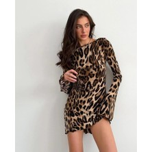 Nidam Butik Kadın Uzun Kollu Sırtı Açık Bağlamalı Leopar Desenli Kısa Dalgıç Elbise