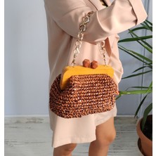 Cadde Dükkanı El Yapımı Tokalı Örgü Kaverengi Renk El Çantası