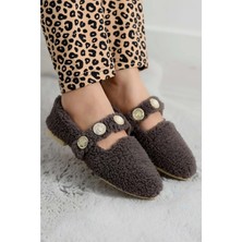 Ayakcity Kadın Inci ve Tuğra Detaylı Peluş Babet - Füme - 40