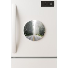 Nurdic Desenli Temalı Yuvarlak Buzdolabı Magnet – 10X10 cm Yağmurlu Yollar