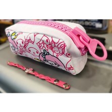 Ada Çanta Kırtasiye Bileklik Hediyeli Çocuk Kalem Kutusu Melody Figürlü Büyük Fermuarlı