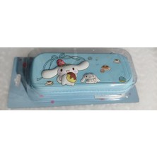 Ada Çanta Kırtasiye Cinnamaroll Figürlü Kabartmalı Geniş Kapasiteli Kalem Kutusu (23CM*10CM*5CM)