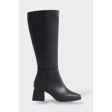 Liger Sivri Burun Fermuarlı Kısa Topuk Kadın Çizme Siyah