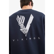 DeFacto Vikings Boxy Fit Bisiklet Yaka Sırt Baskılı Sweatshirt E9323AX25AU