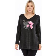 Curvy Trend Büyük Beden Manolya Baskılı V Yaka Uzun Kol Yırtmaçlı Kırçıllı Viskon Kumaş Bluz