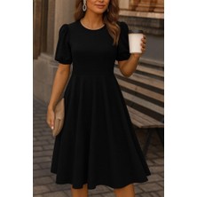 Etiler Collection Kadın Kısa Balon Kollu Bisiklet Yaka Geniş Kesim Janjan Krep Elbise