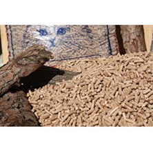 Orga Kitty Çam Kokulu Doğal Pelet Kedi Kumu 30LT Topaklanma Özelliği ile Etkili Kullanım