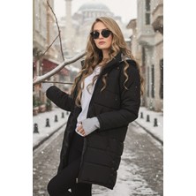 Barbora Kapüşonlu Eldiven Detaylı Kışlık Kadın Şişme Mont