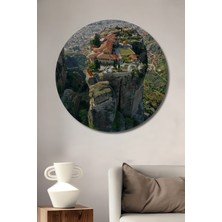 Teona Ahşap Meteora Manastırları Panoramik Yağlı Boya Görünümlü Dekoratif Ahşap Tablo Yuvarlak Tablo