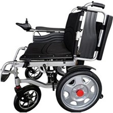 Bağışa Uygun Gri Akülü Tekerlekli Sandalye 4 Tekerlekli Katlanabilir Model Ekonomik Tasarım