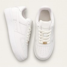 Adım Moda Kadın Beyaz Casual Sneaker – Günlük Şık ve Rahat Spor Ayakkabı