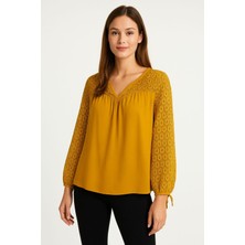 Meghan L.A Dantel Detaylı V Yaka Bluz