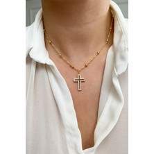 Liveyn Design Zirkon Taşlı Haç Uçlu Kolye