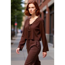 PayBuy Kadın V Yaka Bağcıklı Crop Gömlek Fonksiyonel Dayanıklı Kaliteli Konforlu Estetik Premium Şık