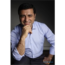 Zerya Selahattin Demirtaş Posteri Çerçevesiz 32 x 47 cm Kuşe Kağıt Modern Tema