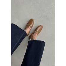 Straswans Lena Kadın Toka Detay Kırışık Deri Babet Camel