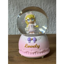 Tunç Sevimli Kız ve Tavşancık Işıklı Müzikli Pilli Orta Boy Kar Küresi Dekoratif Hediyelik Eşya Müzik Kutusu