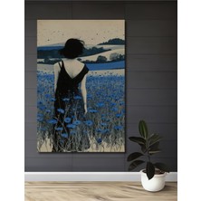 Teona Ahşap Mavi Çiçekler Arasında Yürüyen Kadın Yağlı Boya Görünümlü Ahşap Dekoratif Tablo Dikdörtgen Tablo