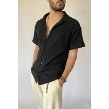 Alışveriş Sokağı Jakarlı Pamuklu Oversize Triko Örgü Kısa Kollu Siyah Gömlek