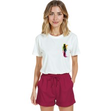 Color Luxe Kadın Beyaz Relaxed Fit %100 Pamuk Tişört – Renkli Fırça Izleri & Soyut Figür Baskılı