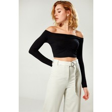 Alışveriş Sokağı Siyah Crop Bluz