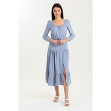 Alışveriş Sokağı Eteği Yırtmaçlı Belden Bağlamalı Kare Yaka Elbise