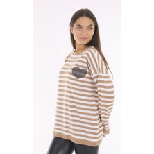 Alışveriş Sokağı Oversize Kalp Desenli Çizgili Ince Triko Bluz