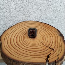 Generic 925 Ayar Gümüş Şık Tasarım Zeytin Yeşili Taş Detaylı Erkek Yüzük - Yüzük Ölçü No:26