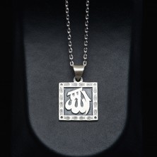 Silvalli 554 Allah Yazılı Kare Gümüş Kolye