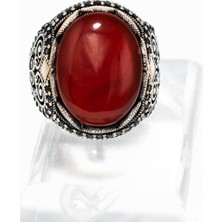 Yıldırım El Işçiliği Osmanlı Desenli Kırmızı Akik Taşlı 925 Ayar Gümüş Erkek Yüzük – Güç ve Zarafetin Buluşması