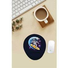 Surfçü Astronot Desenli Desenli Bilek Destekli Mouse Pad