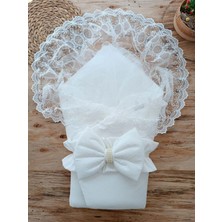 Venüs Shopping Yenidoğan Yakamoz Kumru Model Dantelli Taşlı Fiyonk Bebek Battaniyesi Kundak Ekru