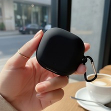 Caseonn Anker Soundcore Liberty 4 Pro Kılıf Askı Aparatlı Mat Silikon Siyah