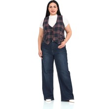 Disentis Modest Büyük Beden Düğme Kapamalı Cep Kapaklı Astarlı Kısa Lacivert Yelek